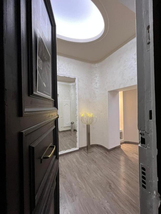 Отель Relaise Luxury Sistina Рим Экстерьер фото